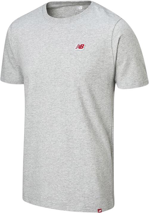 Se New Balance Small Logo Tshirt Mand Grey Kortærmede T-shirts Str XL - Bomuld hos Magasin ved Magasin