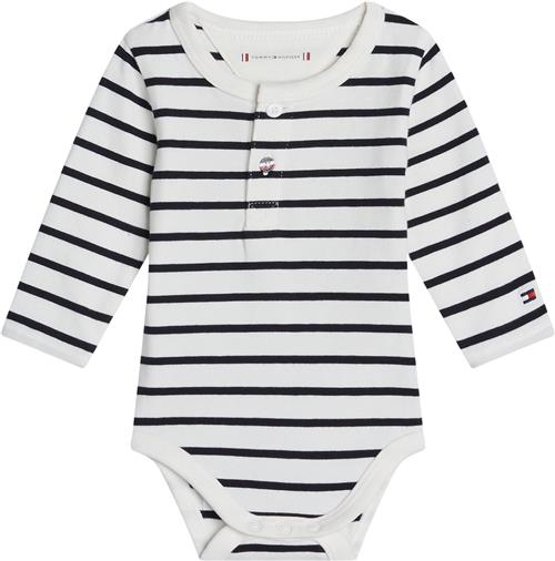 Se Tommy Hilfiger Nautical Stripe BOY Body LS Str 80 - Desert Sky Bukser hos Magasin ved Magasin