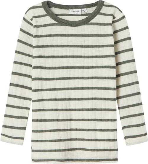 Se Name It Nmmwang Wool Needle LS TOP Noos Str 86 - Snow White/mulled Basil Langærmede T-shirts hos Magasin ved Magasin