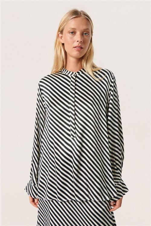 Soaked in Luxury Slsoho Blouse LS Studio Kvinde Black & White Diagonal Stripe Langærmede Bluser Loose Fit Str XS - hos Magasin