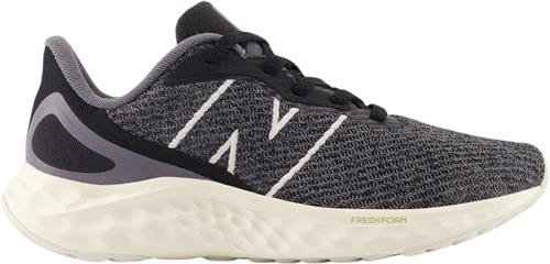 Se New Balance Fresh Foam Arishi V4 Lobesko Kvinde Bla Løbesko Str 36.5 - hos Magasin ved Magasin