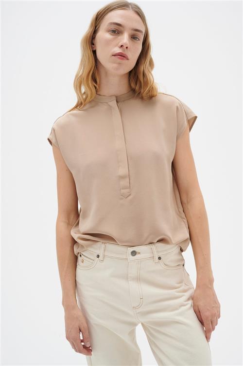 Se InWear Lucie Top Premium 100% Silk Kvinde Amphora Kortærmede Bluser Relaxed Fit Str 44 - hos Magasin ved Magasin