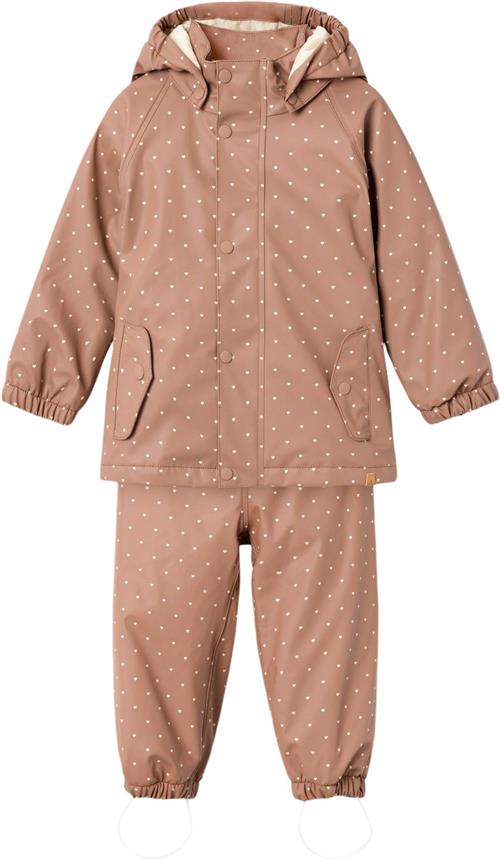 Se Lil' Atelier Nmfladry10 PAD Rain SET AOP FO LIL Str 98 - Beaver Fur Regntøj hos Magasin ved Magasin