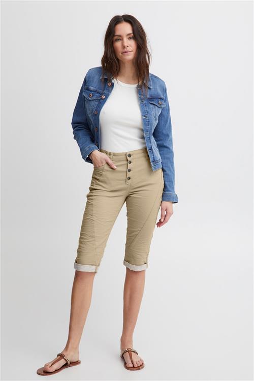 Se PULZ Jeans Pzrosita HW Capri Pants Kvinde White Pepper Læderbukser Str 44 - hos Magasin ved Magasin