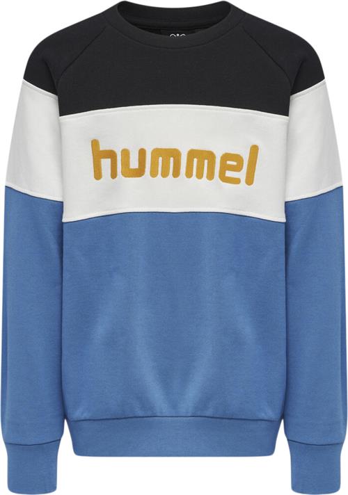 Se Hummel Claes Sweatshirt 104 - Sweatshirts & Hættetrøjer hos Magasin ved Magasin