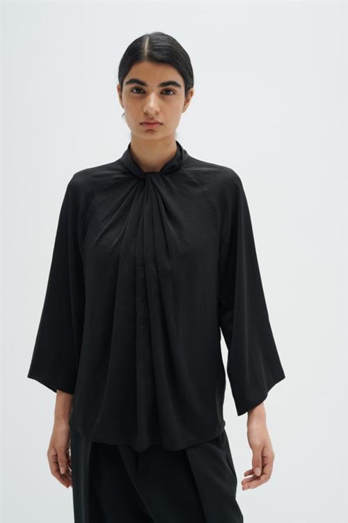 Se InWear Kotoiw Blouse Kvinde Black Langærmede Bluser Loose Fit Str 44 - hos Magasin ved Magasin