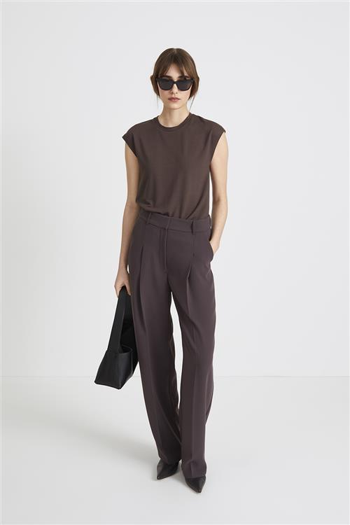 Se Stylein Boville Trousers Kvinde Dark Brown Bukser Med Lige Ben Str XS - hos Magasin ved Magasin