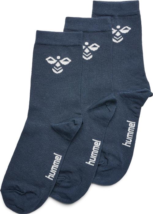 Se Hummel Sutton 3pack Sock Str 24-27 - Blå Strømper hos Magasin ved Magasin