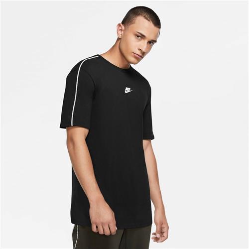 Nike Sportswear T Shirt M - T-shirts hos Magasin