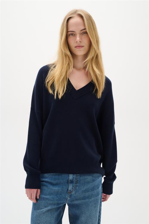 Se InWear Fosteriw Vneck Kvinde Marine Blue Sweaters Relaxed Fit Str L - hos Magasin ved Magasin