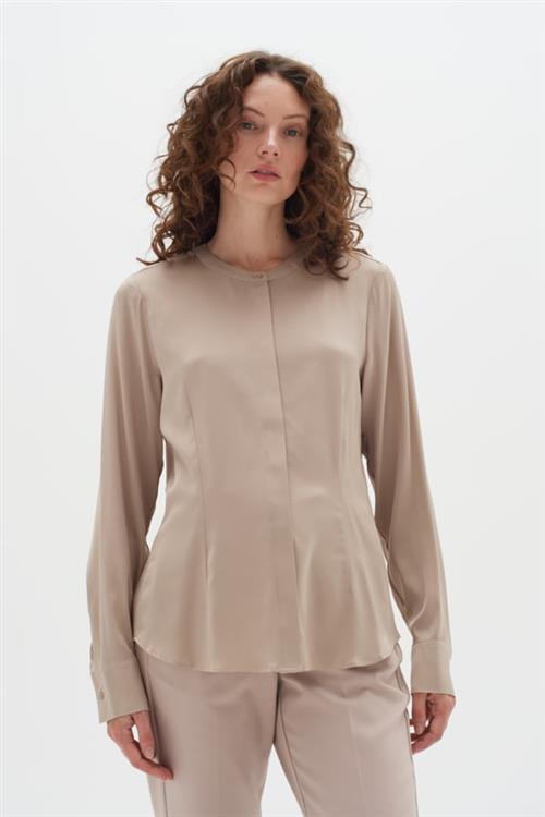 Se InWear Likoiw Blouse Premium 93% Silk Kvinde Cobblestone Langærmede Bluser Relaxed Fit Str 38 - hos Magasin ved Magasin