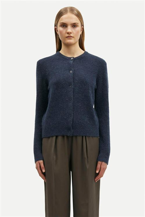 Se Samsøe Samsøe Nor Short Cardigan 7355 Kvinde Outer Space Sweaters Str S - hos Magasin ved Magasin