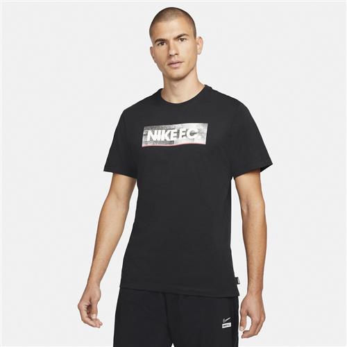 Se Nike F.c. Traenings T Shirt XL - T-shirts hos Magasin ved Magasin