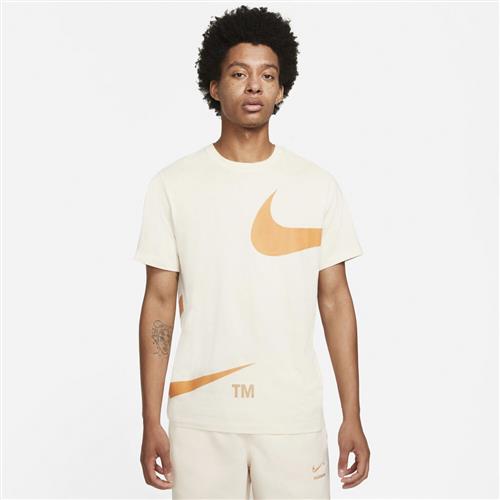 Nike Sportswear T Shirt S - T-shirts hos Magasin