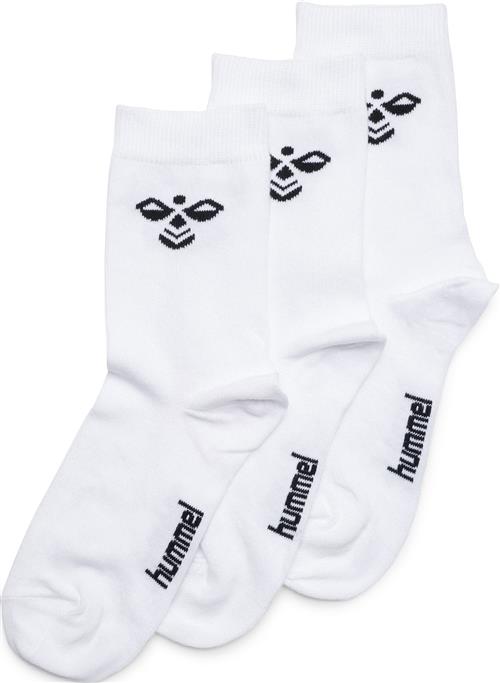 Se Hummel Sutton 3pack Sock Str 24-27 - Hvid Strømper hos Magasin ved Magasin