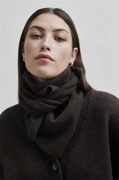 Second Female Winta Wool Knit Scarf One Size - Halstørklæder hos Magasin