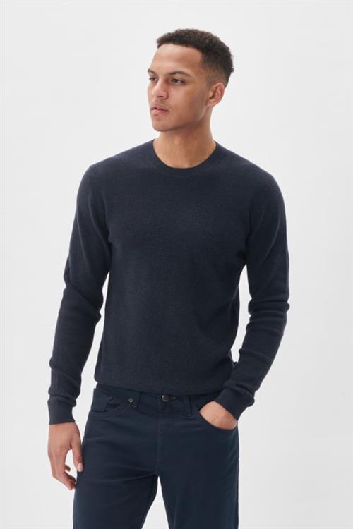 Se Matinique Malagoon Mand Dark Navy Melange Sweaters Regular Fit Str S - hos Magasin ved Magasin