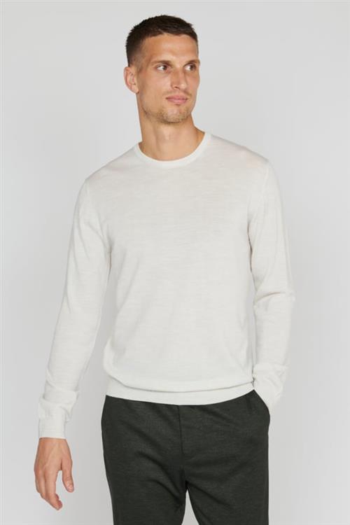 Se Matinique Margrate Mand Off White Melange Sweaters Regular Fit Str S - hos Magasin ved Magasin