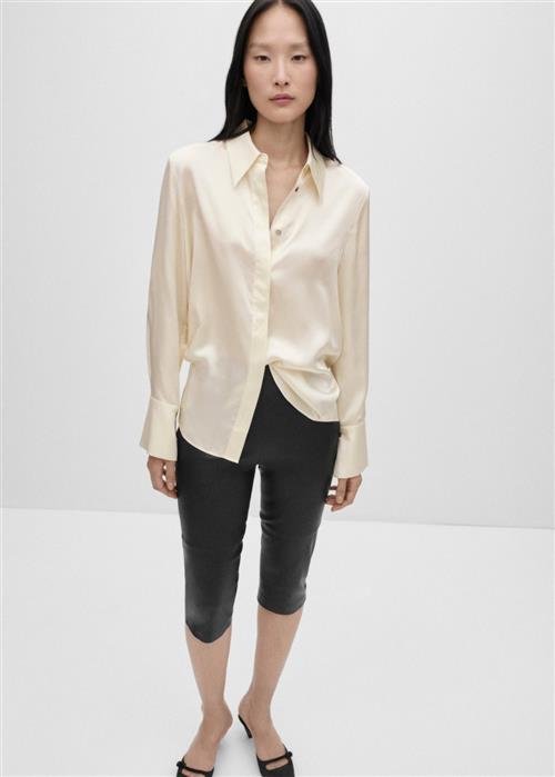 Se MANGO 100% Silk Satin Shirt Kvinde Natural White Skjorter Str XL - hos Magasin ved Magasin