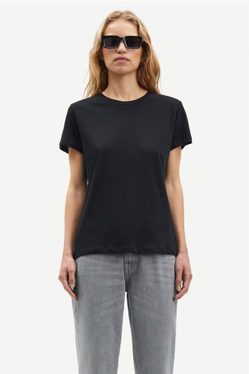 Samsøe Samsøe Solly tee Solid 205 Kvinde Black Kortærmede T-shirts Str L - hos Magasin