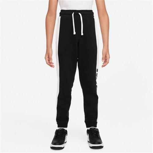 Se Nike Sportswear Joggingbukser 137-147 / M - Træningsbukser hos Magasin ved Magasin