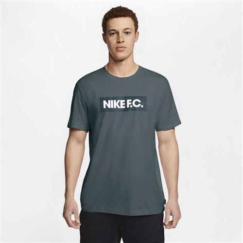 Nike F.c. Se11 Fodbold T Shirt S - T-shirts hos Magasin