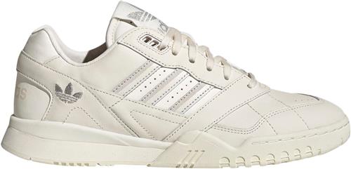 Se adidas A.R. Trainer Sneakers Kvinde Hvid Sneakers Str 36 2/3 - Læder hos Magasin ved Magasin