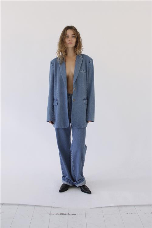 Se Designers Remix Miles Oversized Blazer Kvinde Medium Light Denim Blazere Str S/M - Denim hos Magasin ved Magasin