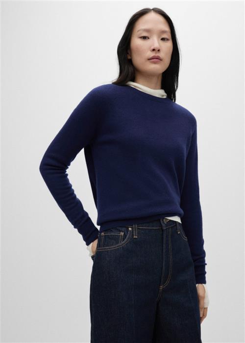 Se MANGO 100% Wool Sweater Kvinde Navy Sweaters Str L - Uld hos Magasin ved Magasin