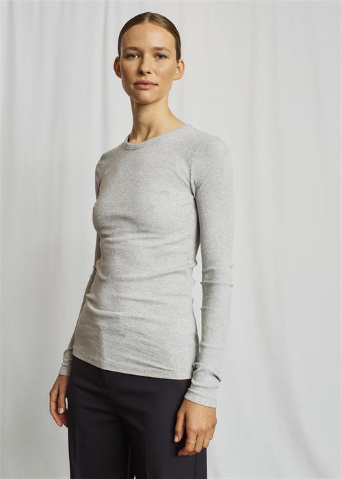 Se Bruun & Stengade BS Academia Regular Fit Top Kvinde Light Grey Kortærmede T-shirts Str XL - hos Magasin ved Magasin