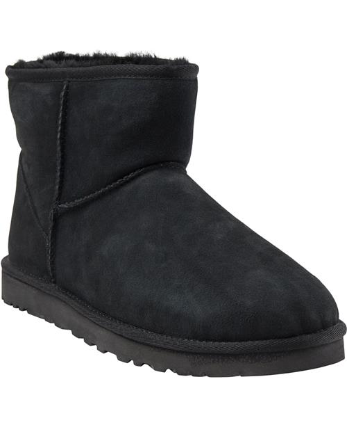 Se UGG M Classic Mini Mand Black Vinterstøvler Str 42 - hos Magasin ved Magasin