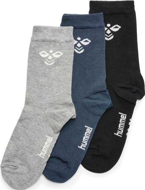 Hummel Sutton 3pack Sock Str 28-31 - Black/grey Melange/blue Nights Strømper hos Magasin