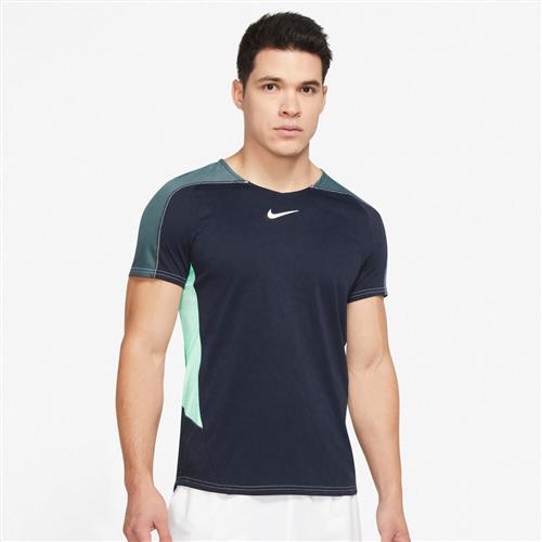 Se Nike Court Drifit Slam T-shirt M - T-shirts hos Magasin ved Magasin