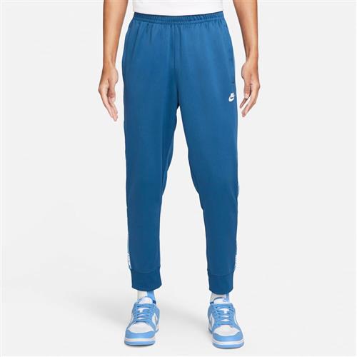 Se Nike Sportswear Repeat Joggingbukser S - Træningsbukser hos Magasin ved Magasin