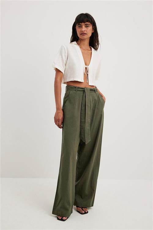 NA-KD Tie Waist Wide Leg Trousers Kvinde Olive Bukser Med Brede Ben Str EU 40 - hos Magasin