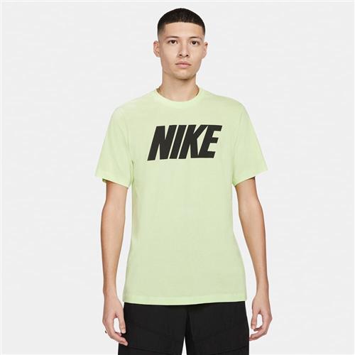 Nike Sportswear T Shirt L - T-shirts hos Magasin