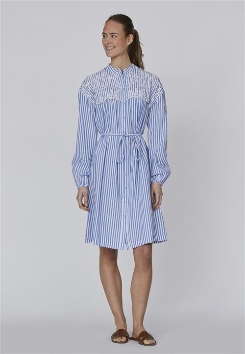 SisterS Point Iluadr1 Kvinde White/blue Midi Kjoler Str XS - hos Magasin