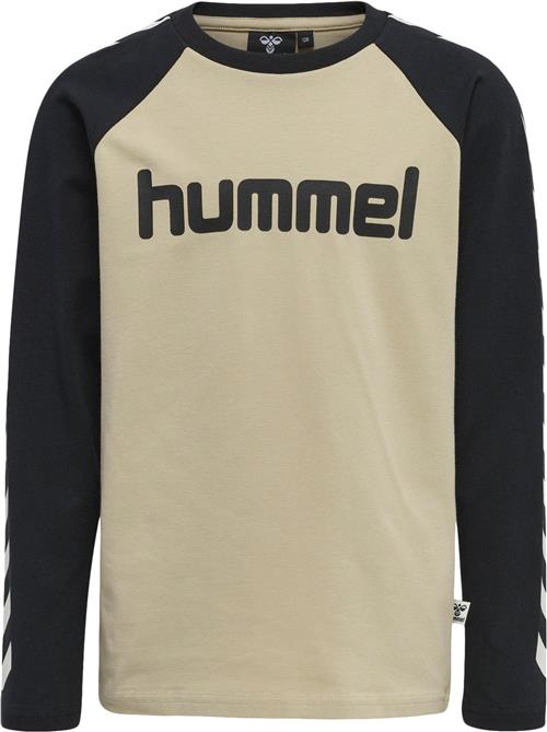 Hummel Boys Trøje 128 - T-shirts hos Magasin