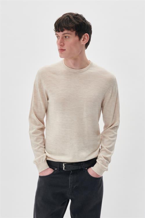 Se Matinique Margrate Merino Mand Fog Melange Sweaters Regular Fit Str S Merino - hos Magasin ved Magasin