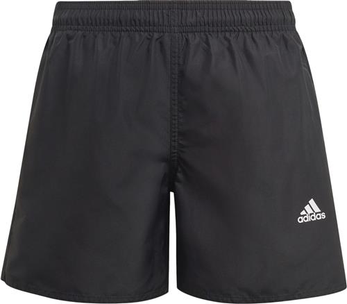 Se adidas Classic Badge of Sport Badeshorts 140 - T-shirts hos Magasin ved Magasin