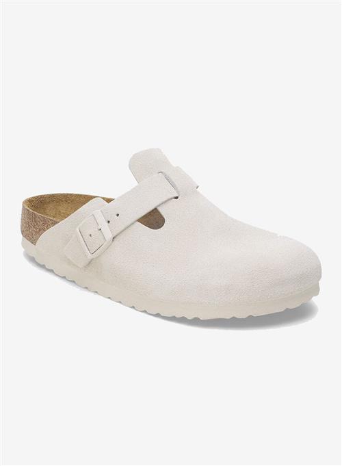 Se Birkenstock Boston Suede Leather Antique White ved Number Nine