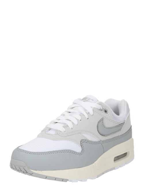 Se Nike Sportswear Sneaker low 'AIR MAX 1 87'  grå / lysegrå / hvid ved About You