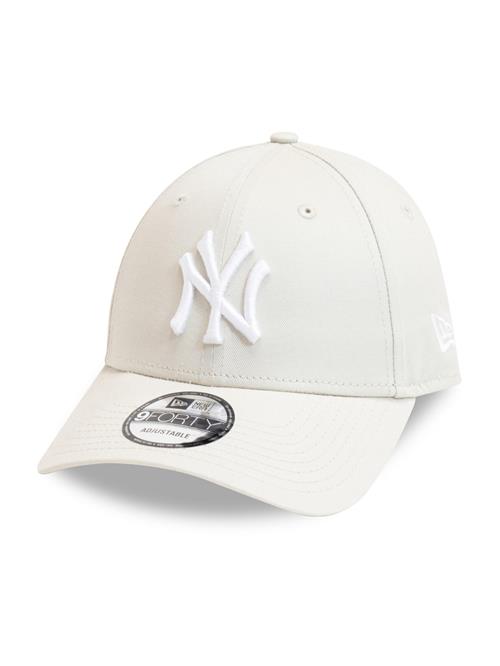 NEW ERA Hætte 'LEAGUE ESS 9FORTY NEYYAN'  lysebeige / sort / hvid