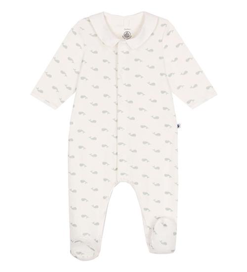 Se Petit Bateau Natdragt - Velour - Marshmallow/Herbier ved KidsWorld