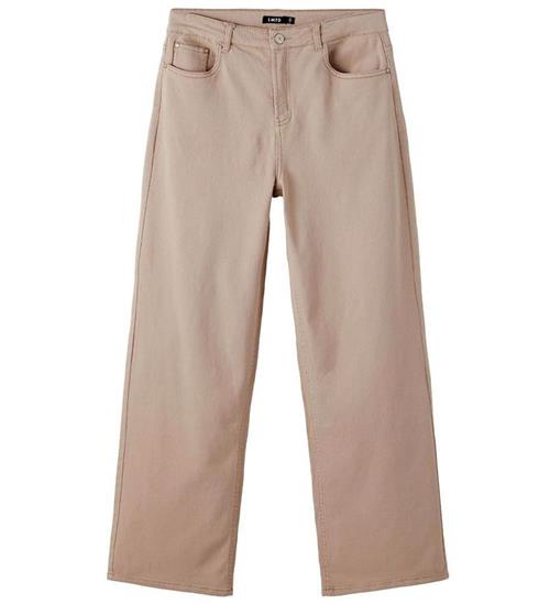 Se LMTD Jeans - Noos - NlfTazza - Mocha Meringue ved KidsWorld