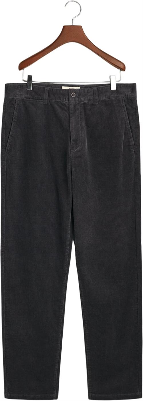 Se Gant Regular Cord Chinos Mand Black Grey Bukser Str 33/32 - hos Magasin ved Magasin