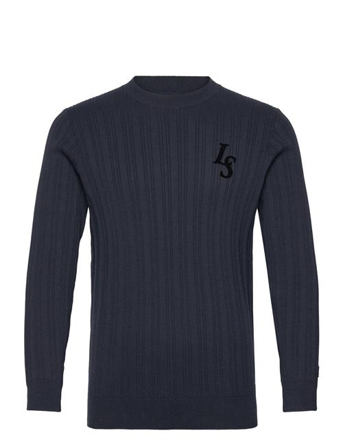 Se Lyle & Scott Club Emblem Crew Neck Jumper Lyle & Scott Navy ved Booztlet