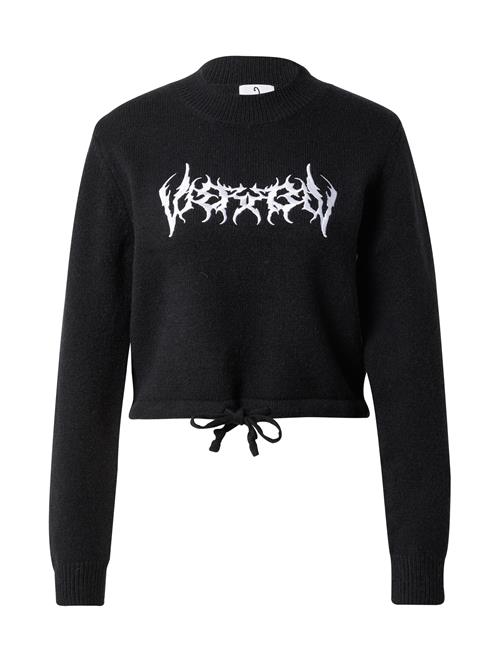 Se VIERVIER Pullover 'Cara'  sort / hvid ved About You