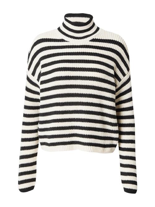 Se VERO MODA Pullover 'FABULOUS'  sort / hvid ved About You