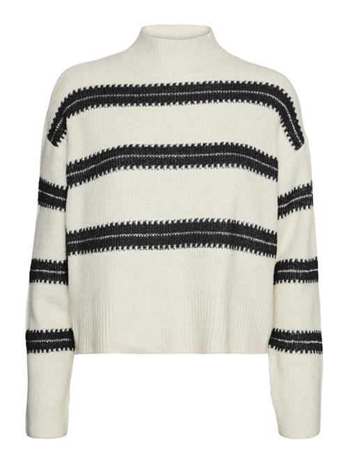 Se VERO MODA Pullover 'DAZZLE'  sort / æggeskal ved About You